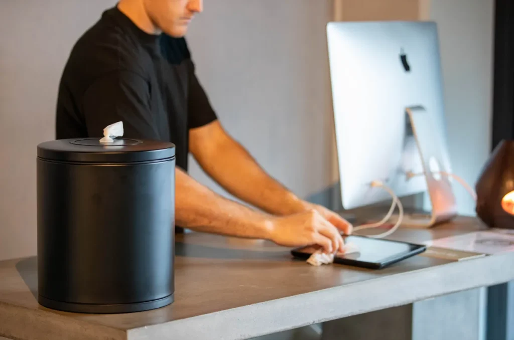 WOW Wipes® How to Clean a Desk: A Simple Guide for Busy Workplaces WOW Wipes antibacterial wipes used to clean office desks and chairs.